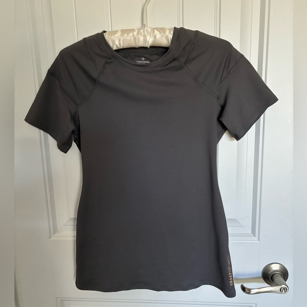 NWOT. Tommy Copper back support tee